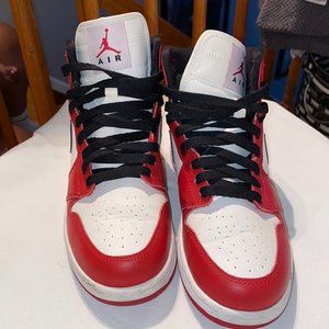 Kids Jordan 1s